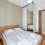 شقة Tandeta Old Town Residence, Sun & Snow *