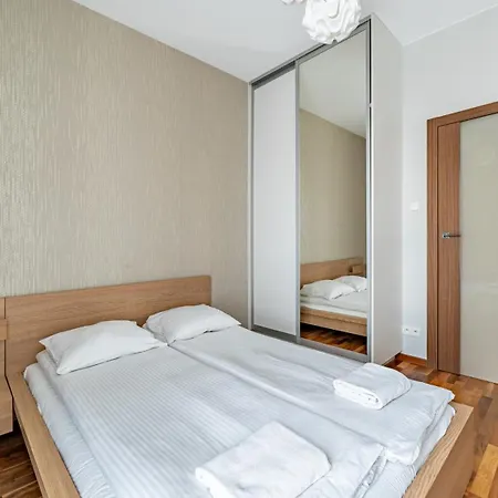 아파트 Tandeta Old Town Residence, Sun & Snow *